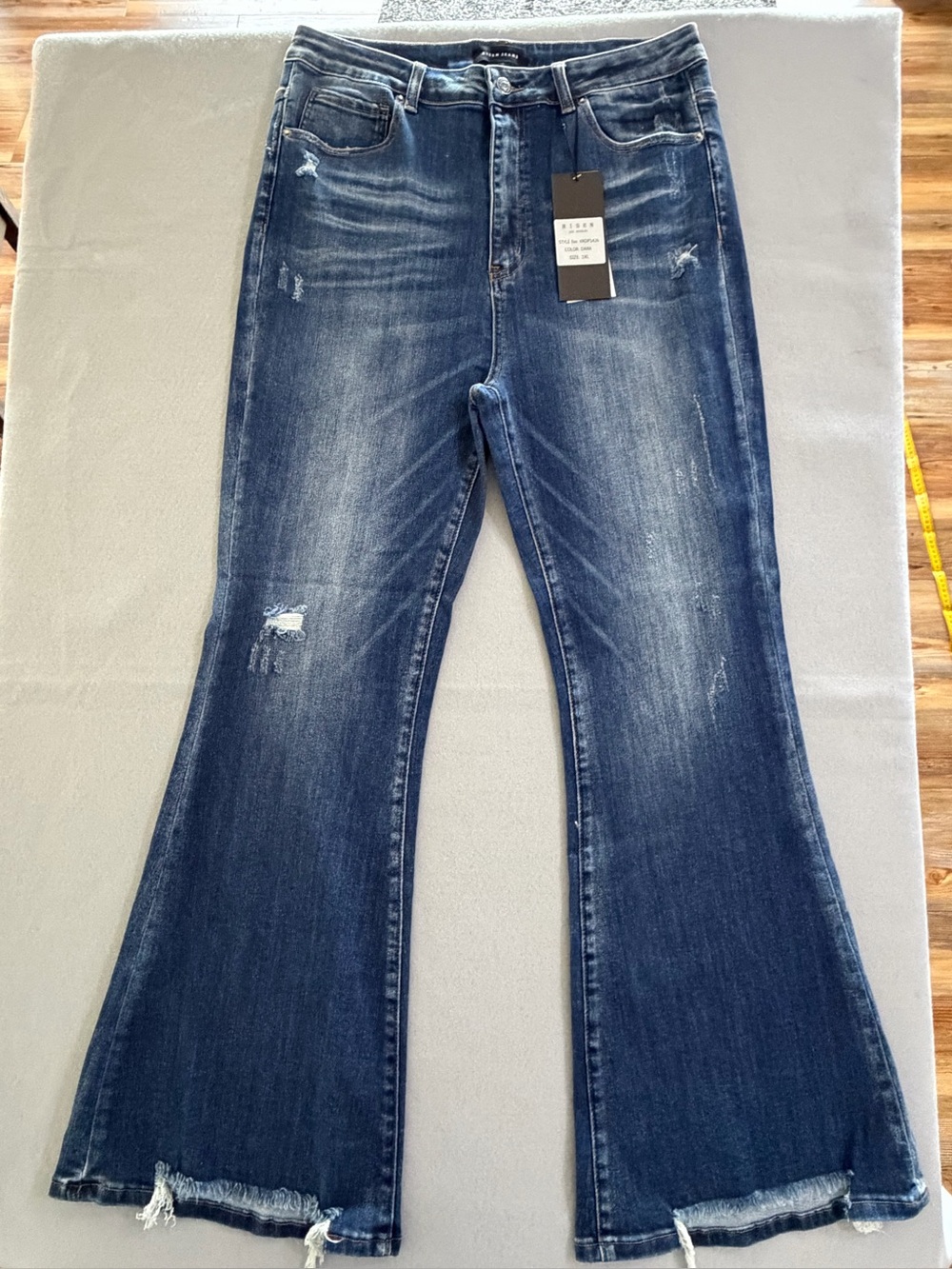 Risen Jeans NEW Women's Vintage Wash Flare Jeans Size 1XL